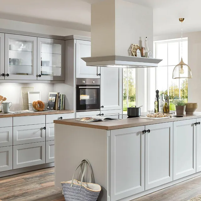 Full renovation kitchen. Bespoke cabinetry, workstops and flooring